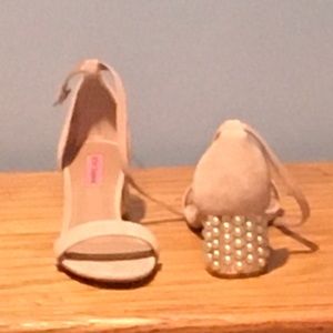 Betsey Johnson Nyla sandals